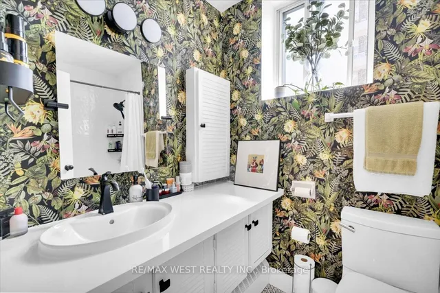 Additional image 16 of 35 Ormskirk Ave Unit 501