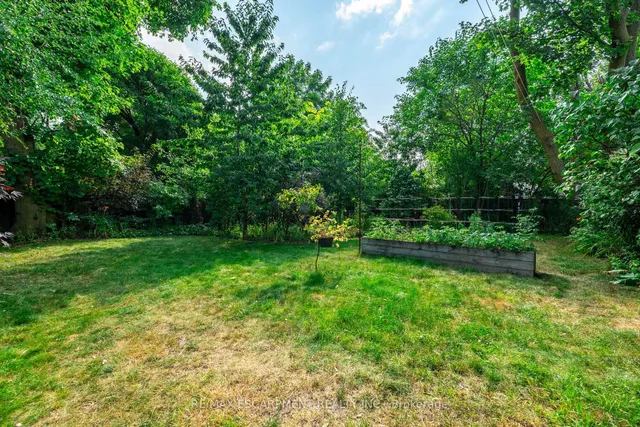 Additional image 35 of 40 EAST 22ND St