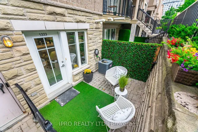 Additional image 4 of 21 Pirandello St Unit TH1223