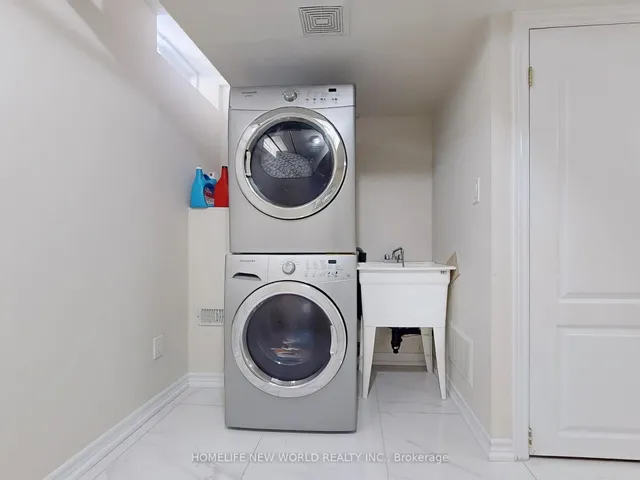 Additional image 36 of 93 New Pines Tr