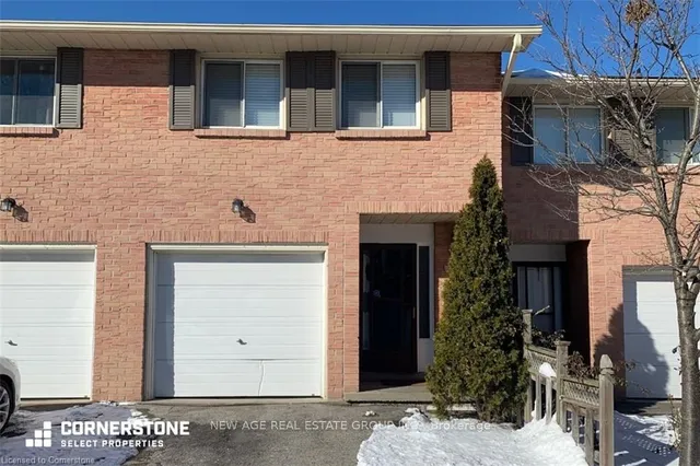 40 SUMMERCREST Dr Unit 3