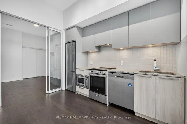 Additional image 18 of 4208 Dundas St Unit 522