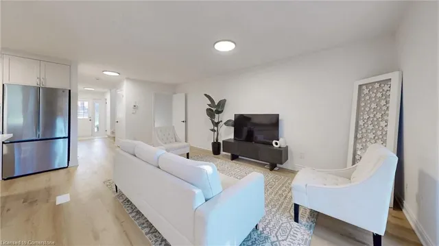 Additional image 11 of 1335 Guelph Rd Unit 10