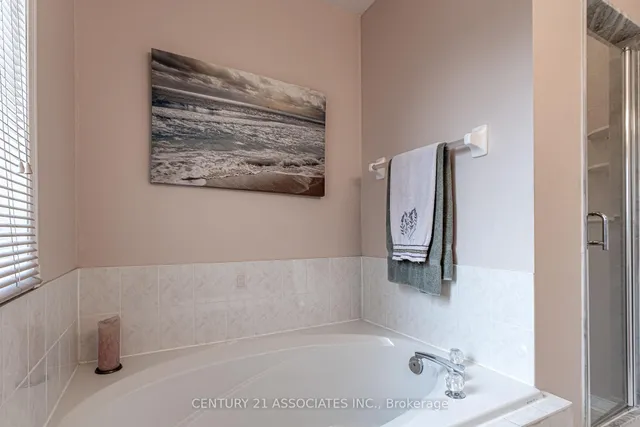 房产图片 2 - 5817 西德茅斯街