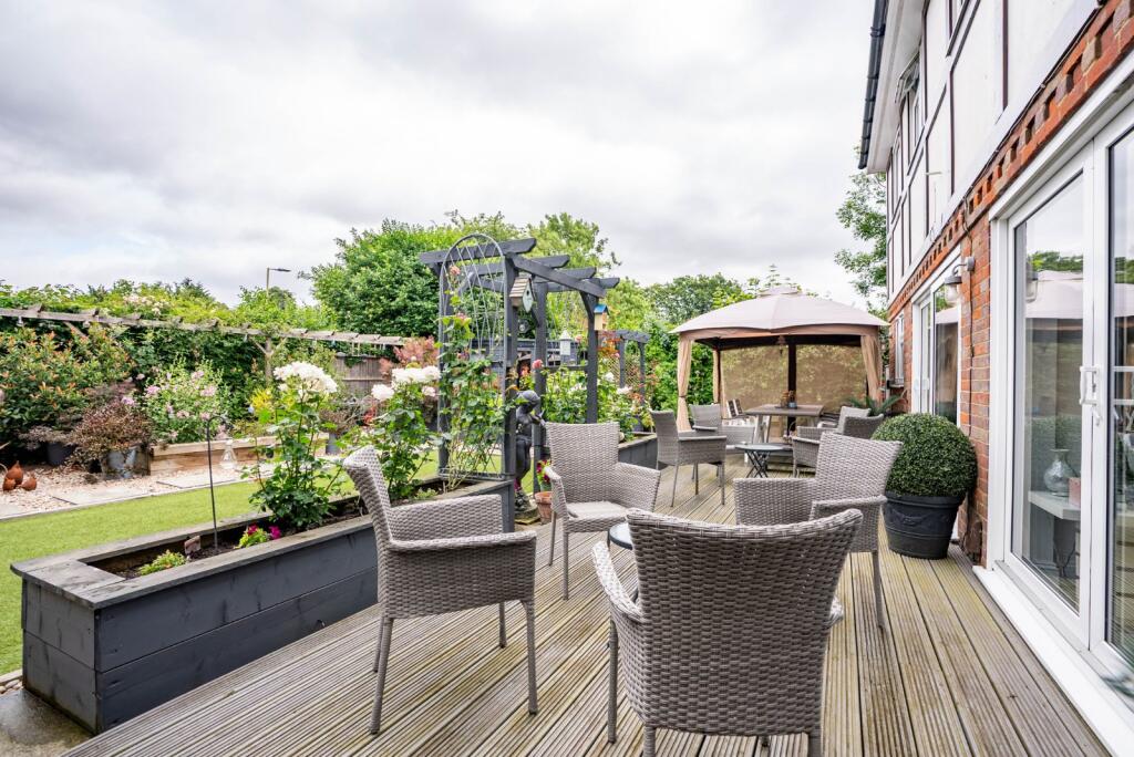 Additional image 20 of Pilgrim Close, Park Street, St. Albans, Hertfordshire, AL2