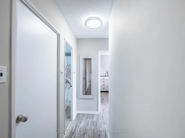 房产图片 21 - 多伦多西大道551号西区商场310单元