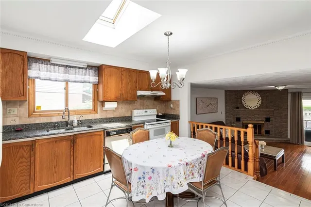 Additional image 13 of 9 Mark Pl