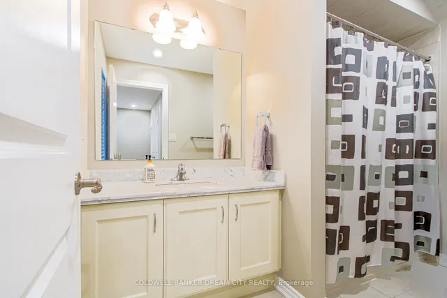 Additional image 23 of 450 Brisdale Dr