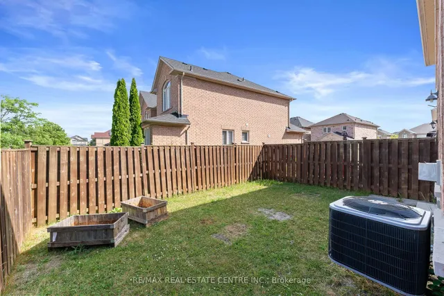 Additional image 44 of 27 Percy Gate