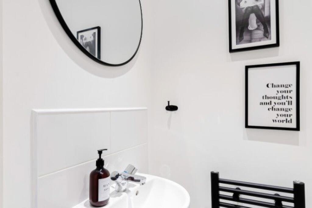 Additional image 10 of Short Let -  Great Barr, Birmingham- P4500