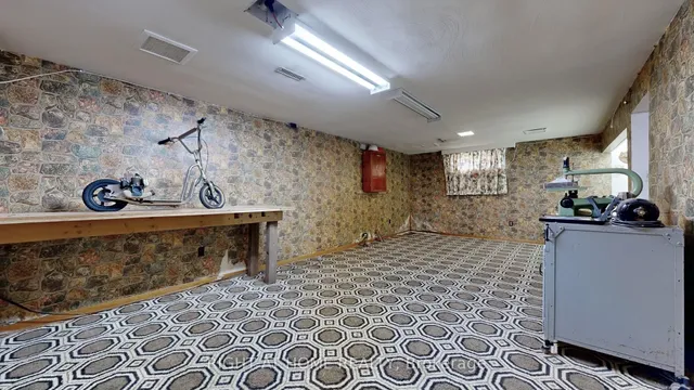 Additional image 39 of 31 Amberjack Blvd