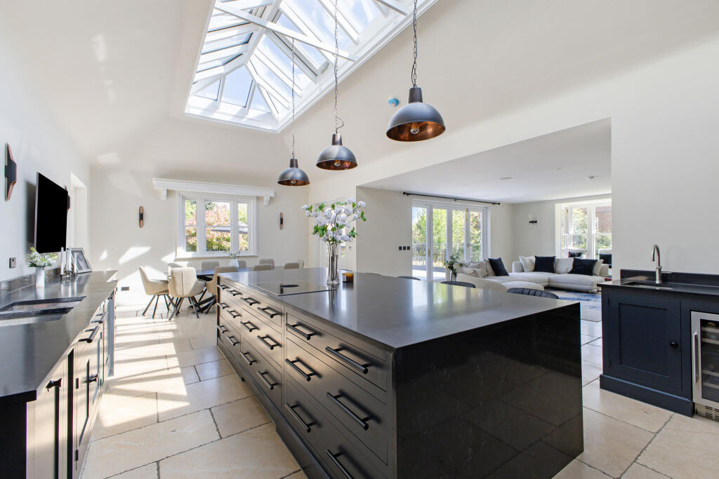 Additional image 5 of King Harry Lane, St. Albans, AL3