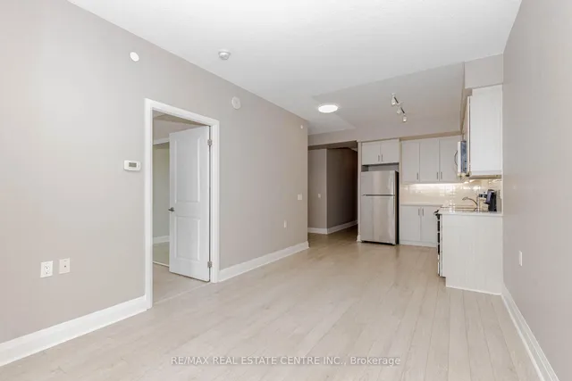 Additional image 22 of 15 Zorra St Unit 506