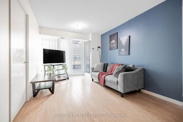 Additional image 4 of 800 Lawrence Ave Unit 704