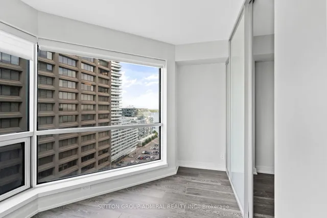 Additional image 7 of 10 Yonge St Unit 1910