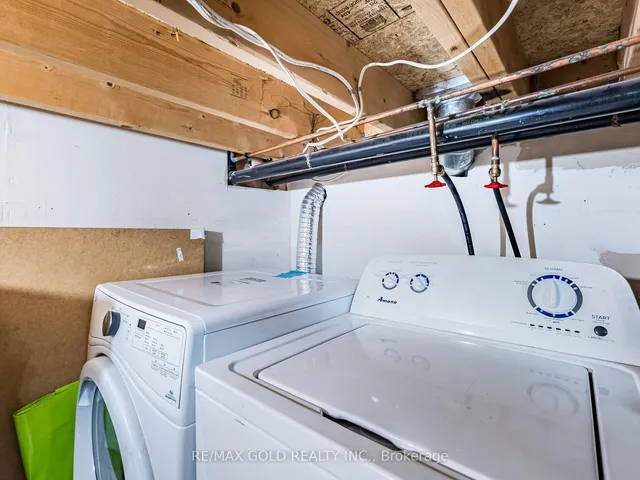 Additional image 38 of 35 Garibaldi Dr