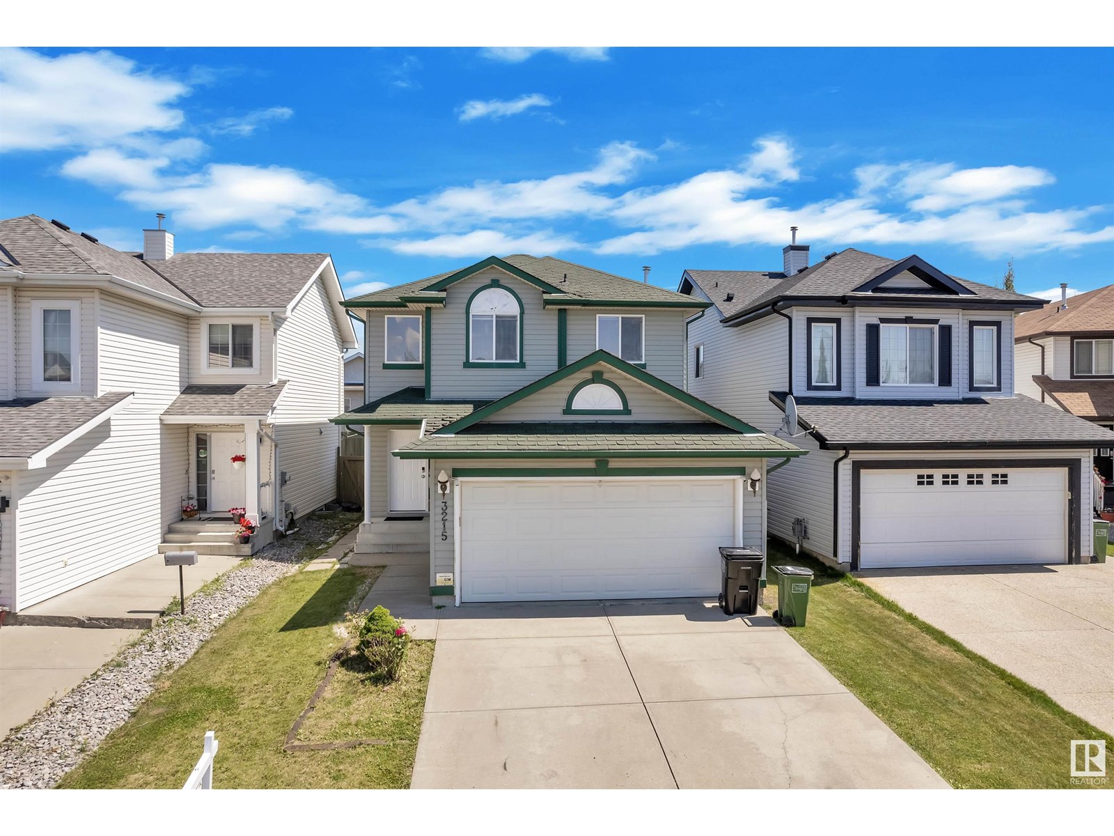 3215 21 ST NW|Edmonton, Alberta T6T0A9