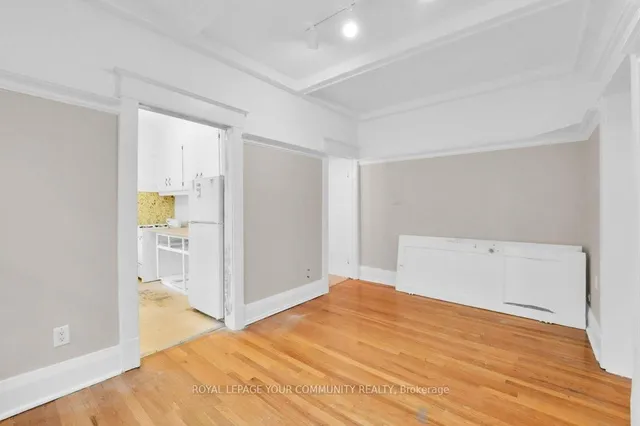 Additional image 28 of 23 Fernwood Park Ave