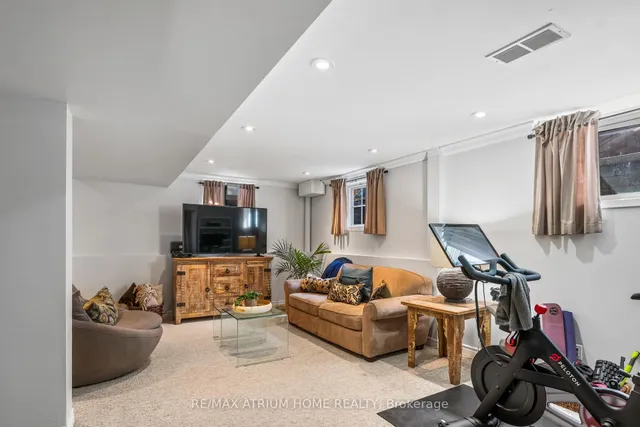 Additional image 28 of 33 Moraine Hill Dr