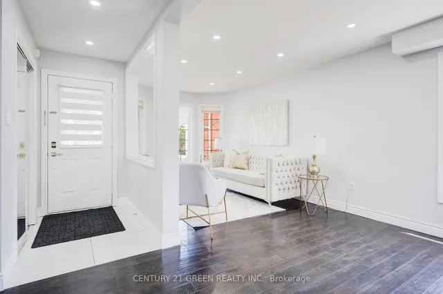 Additional image 5 of 62 Four Seasons Circ