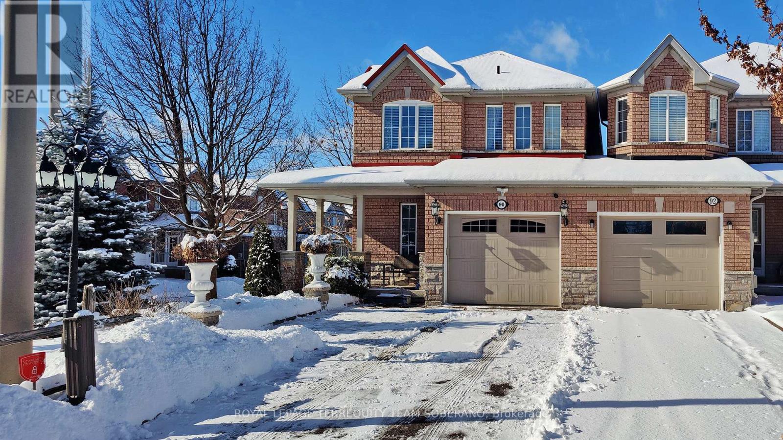 90 VANGUARD ROAD|Vaughan (Patterson), Ontario L4K5G7
