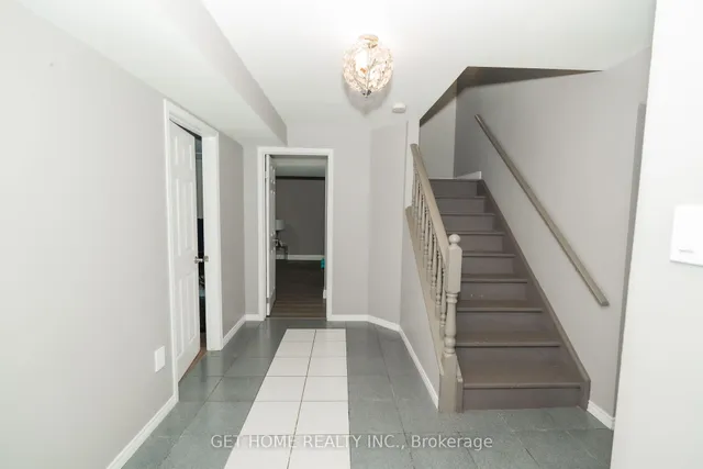 Additional image 31 of 111 AUBREY Ave