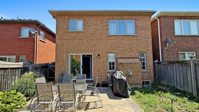 Additional image 33 of 482 Grant Way