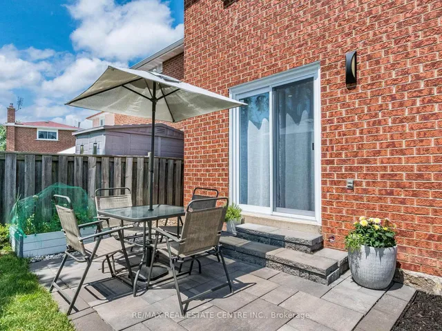 Additional image 47 of 52 Mozart Cres