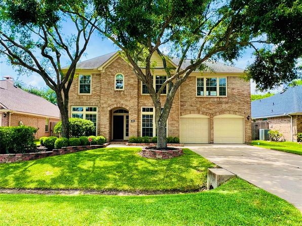 22 Crestview Trl, Houston, TX 77082