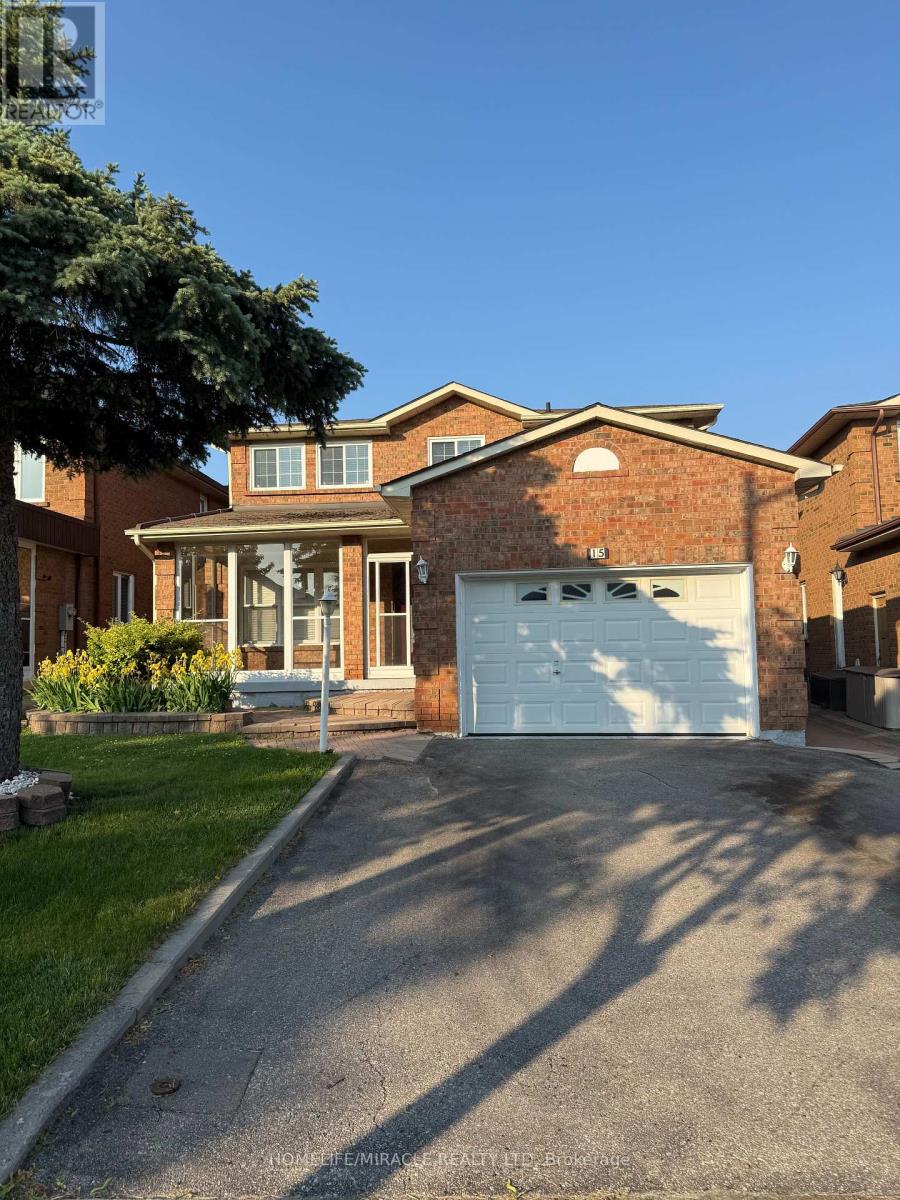 15 BRICE STREET|Vaughan (Maple), Ontario L6A1A8
