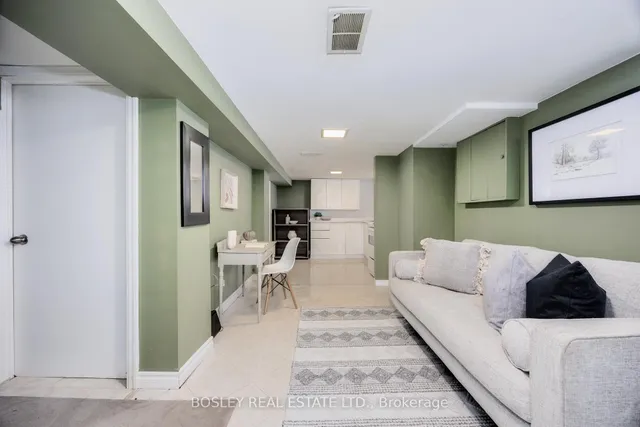 Additional image 16 of 85 Manderley Dr