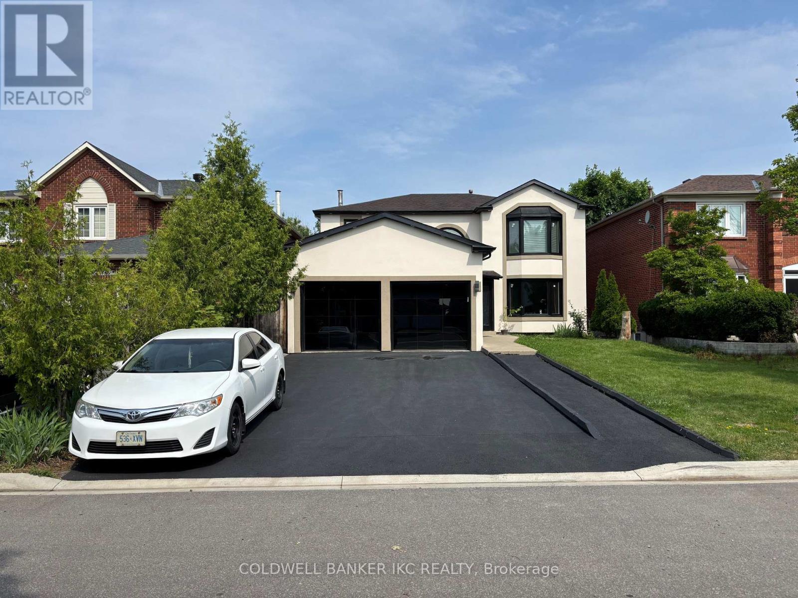 Property image for 2599 AMBERCROFT TRAIL|Mississauga (Central Erin Mills), Ontario L5M4K5