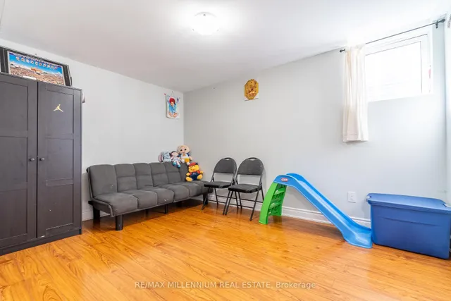 Additional image 42 of 27 Silvershadow Terr