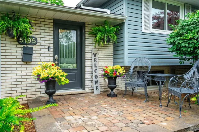 Additional image 4 of 5195 Cedarbook Cres