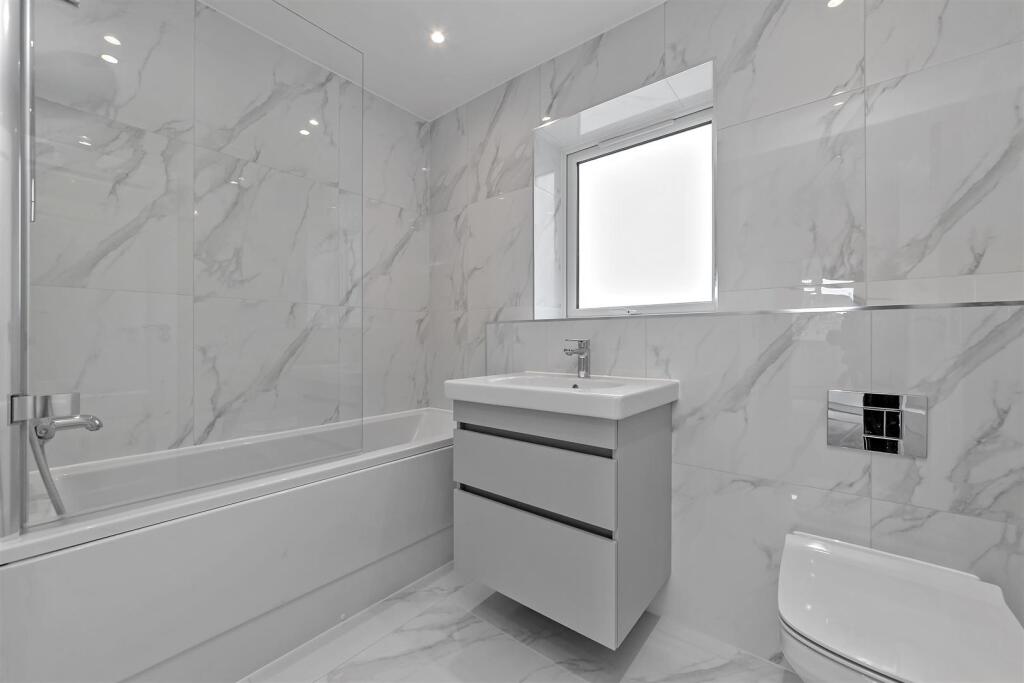 Additional image 12 of Birchmead Close, New Greens, St. Albans