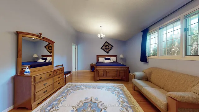 Additional image 26 of 21 Banbury Rd