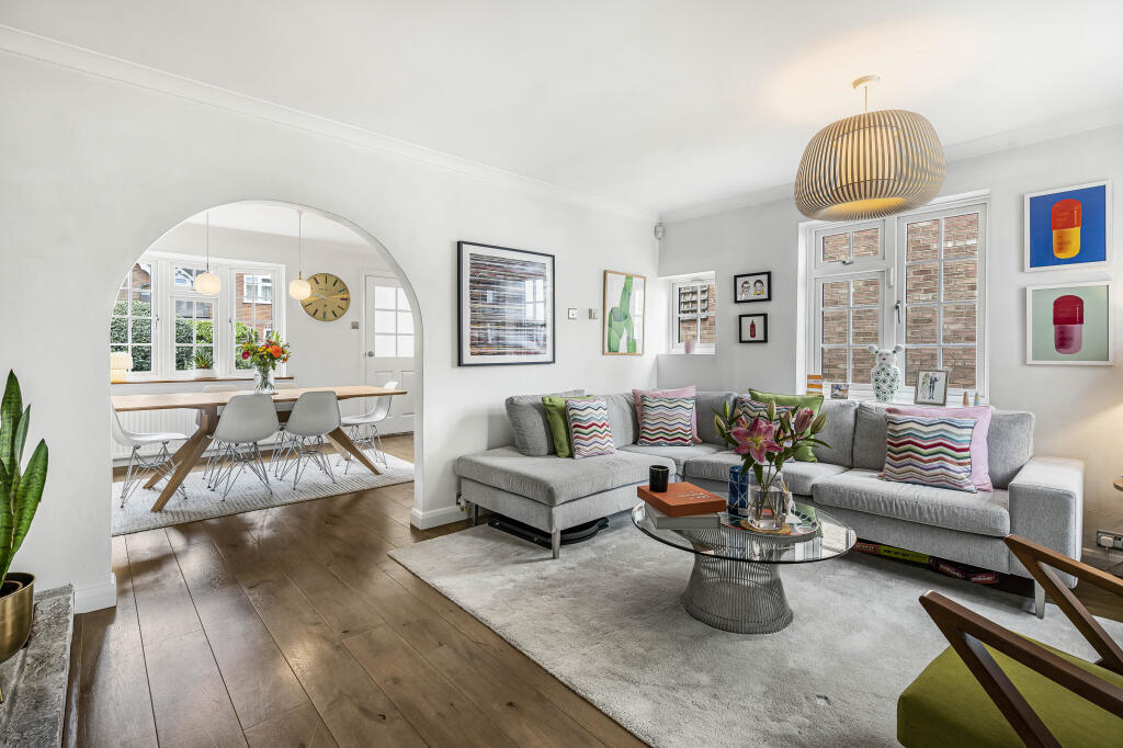 Additional image 27 of Pottersheath Road, Welwyn, Hertfordshire, AL6