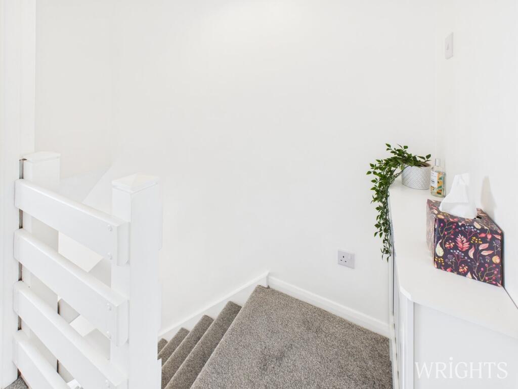 Additional image 8 of Harwood Close, Welwyn Garden City, AL8