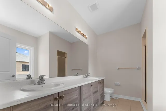 房产图片 32 - 873 Logan Dr