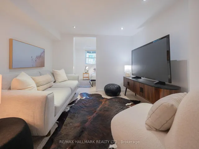 Additional image 35 of 51 Bain Ave