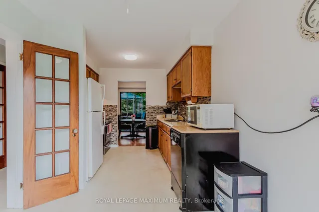 Additional image 18 of 6 Cassander Cres