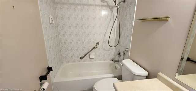 Additional image 14 of 19 Lake Ave Unit 102