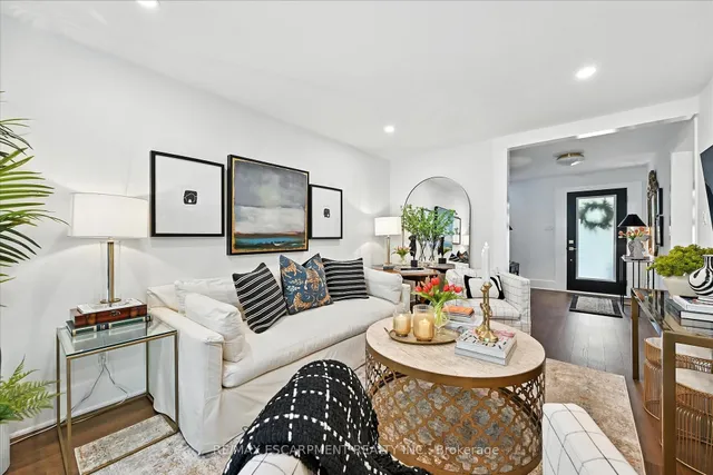 Additional image 7 of 445 Woodview Rd