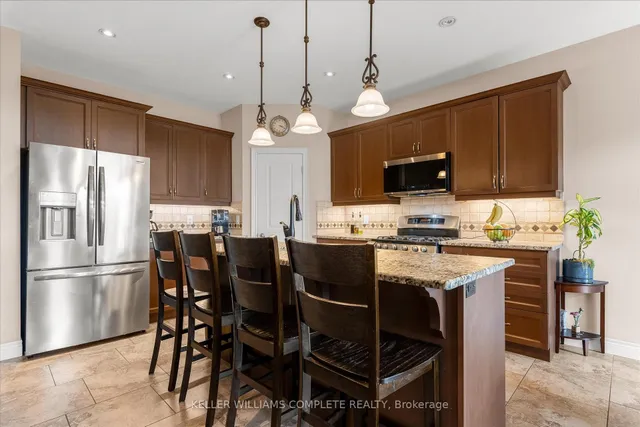 Additional image 17 of 180 Mother's St