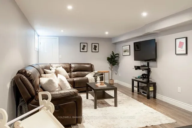 Additional image 43 of 40 Duncombe Dr