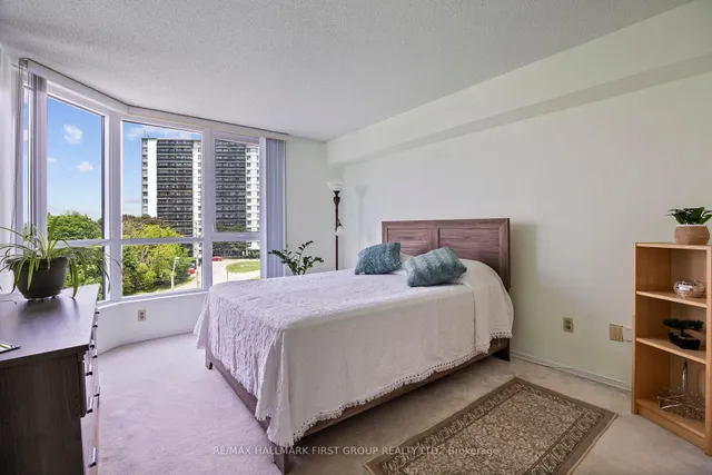 Additional image 20 of 3231 Eglinton Ave Unit 506