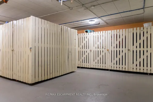 房产图片 24 - 8 Woodman Dr 单元805