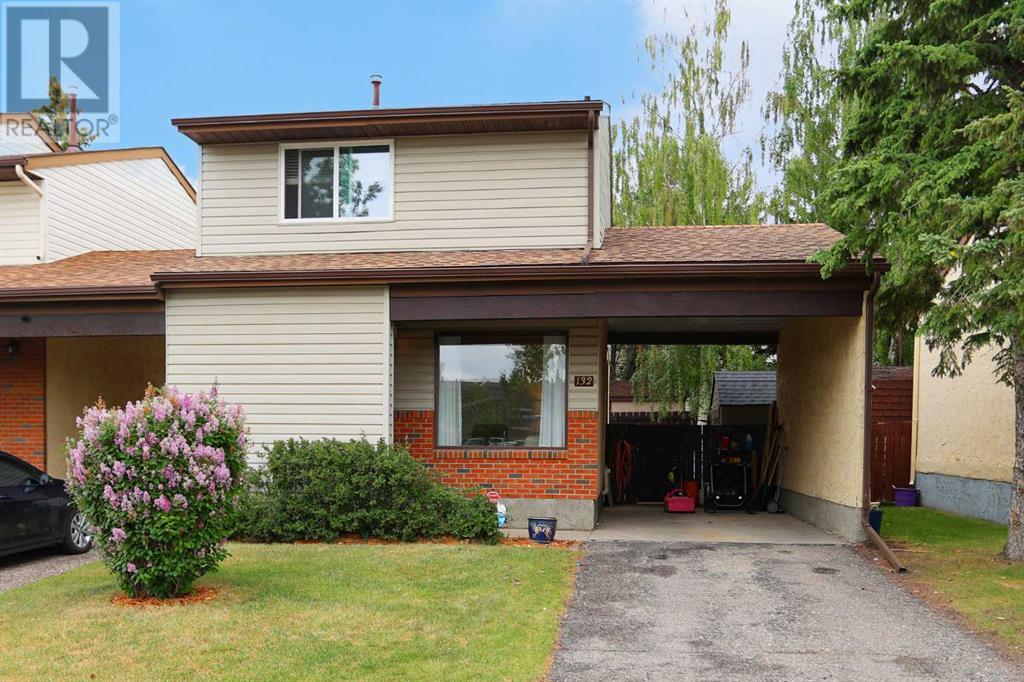 132 Silvergrove Hill NW|Calgary, Alberta T3B4Z5