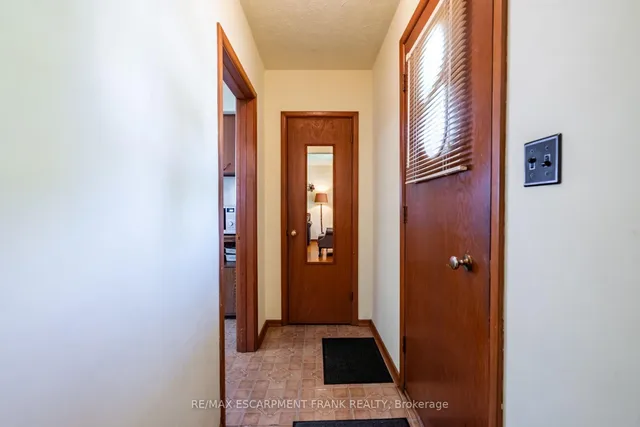 房产图片 9 - 218 BOWMAN 街