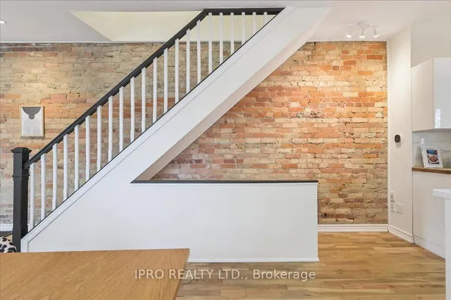 Additional image 18 of 2043 Davenport Rd